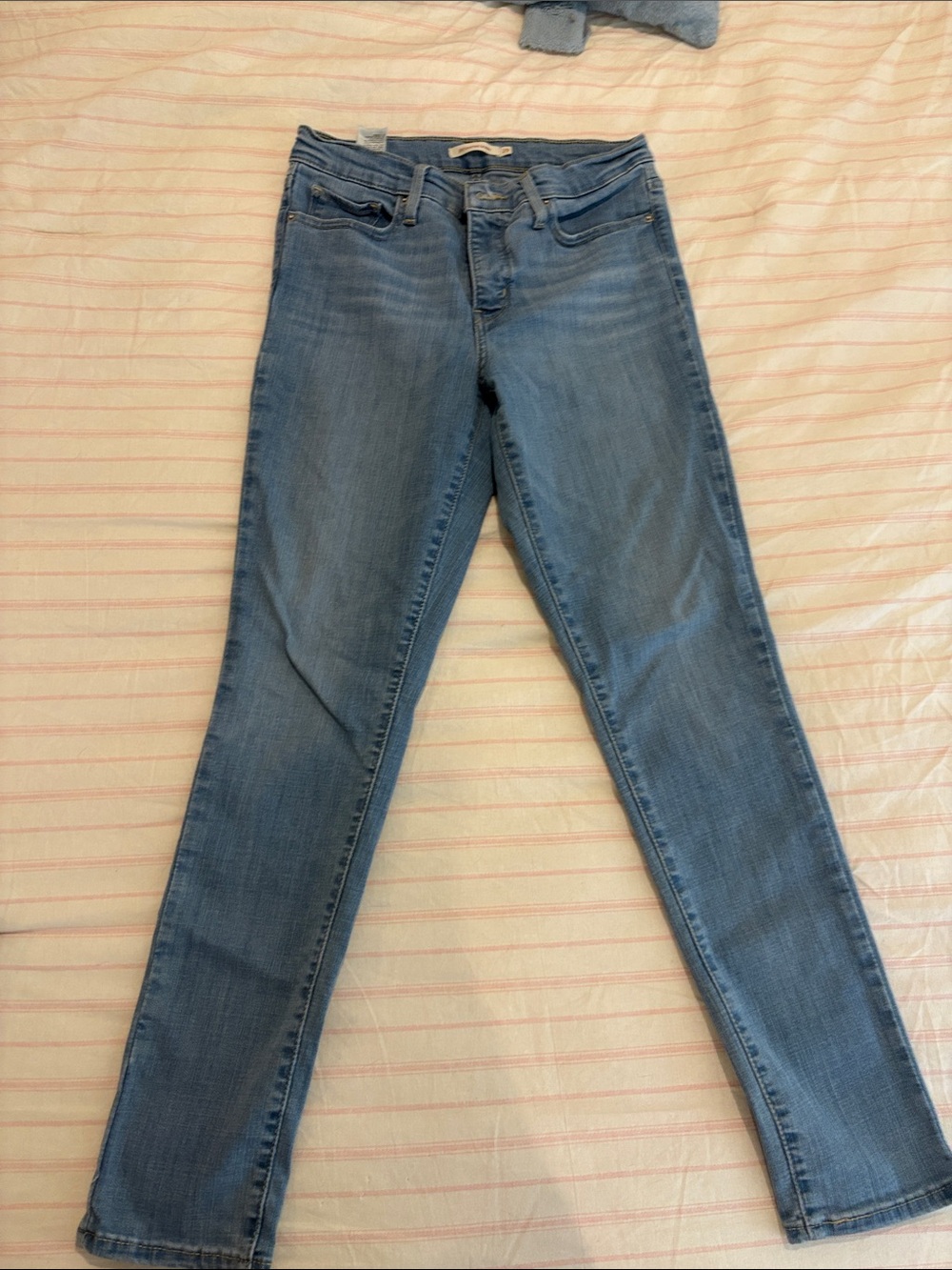 Levi's Women's Faded Blue Skinny Jeans